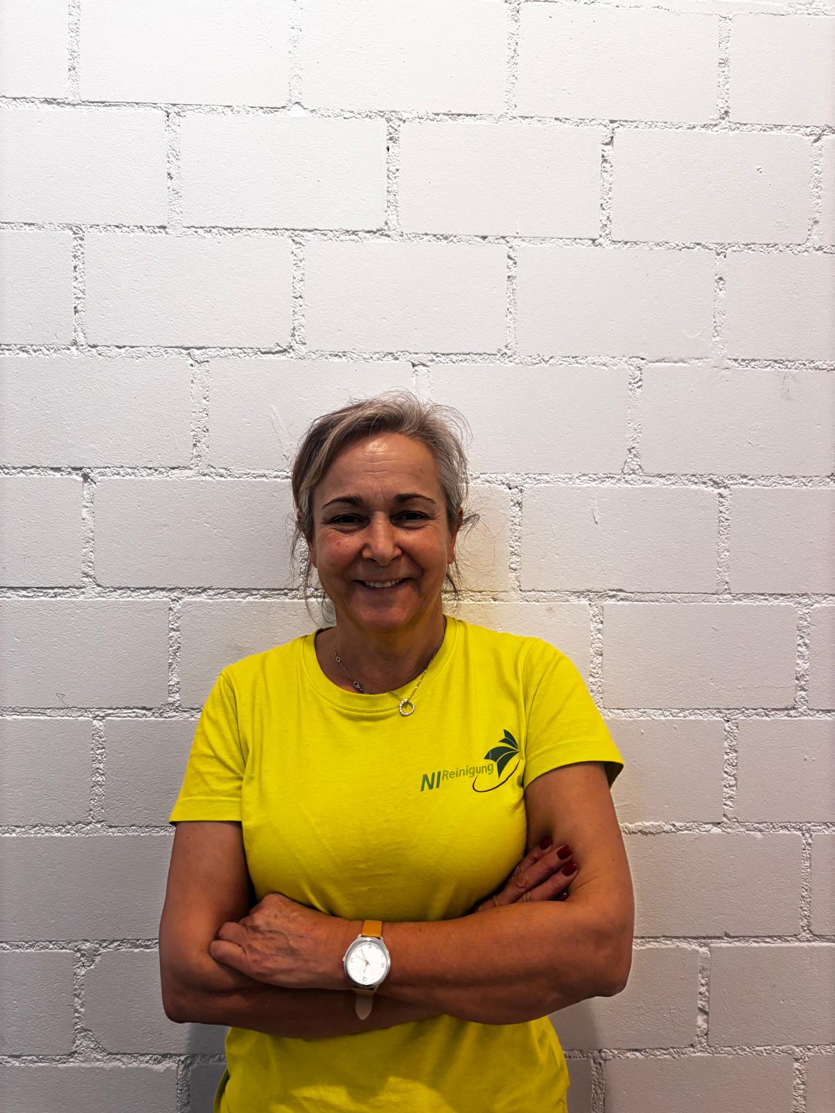 Lucia  Mitarbeiterin Gebäudereinigung